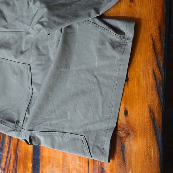 O'Neil Men's Shorts - Picture 4 of 13
